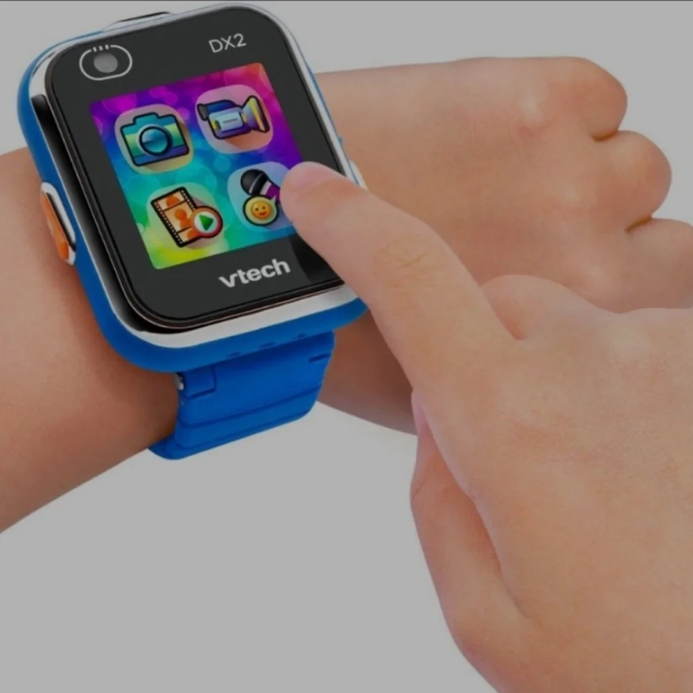Kid's Blue VTech KidiZoom Smart Watch DX2